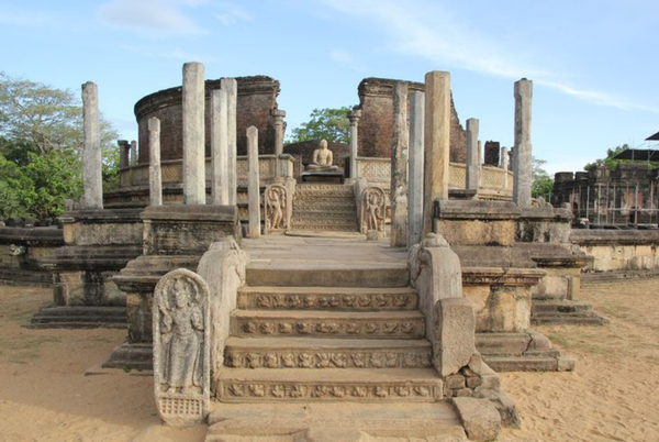 Polonnaruwa Ruins